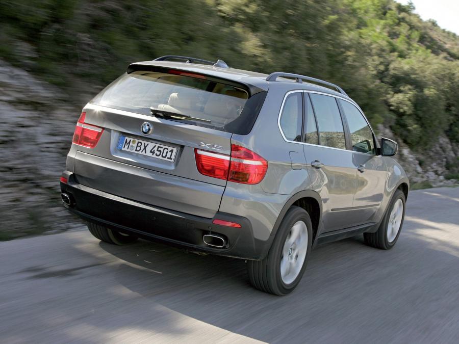  BMW X5 4.8i (E70) 2006 года  (WW) (фото 2 из 64)